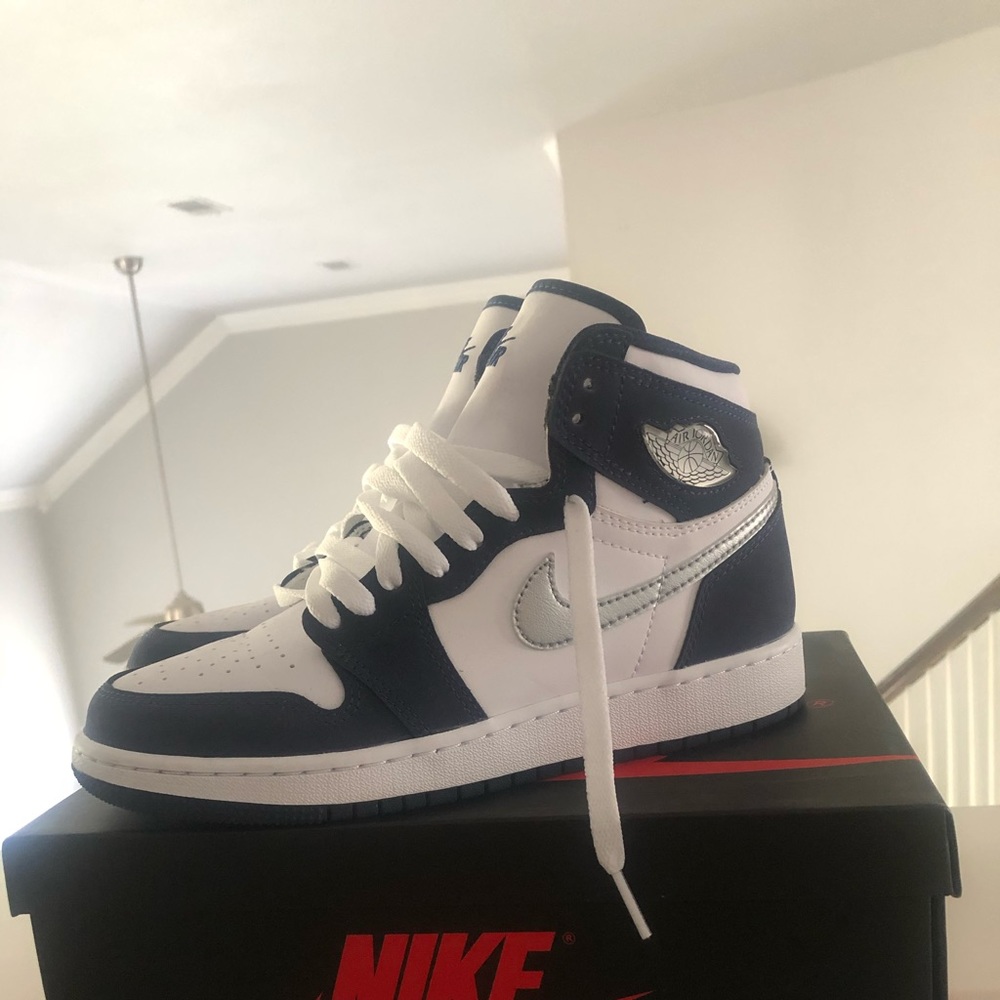 gs Jordan 1 midnight navy 9/10 condition